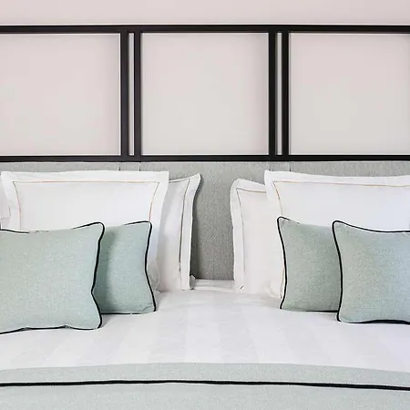 Mondrian Hotel 5*
