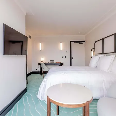 Mondrian Hotel
