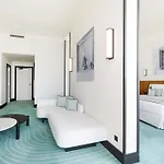 Hotel Mondrian