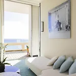 Hotel Mondrian