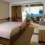 Mondrian 5*