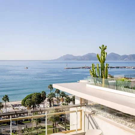 Hotel Mondrian 5*