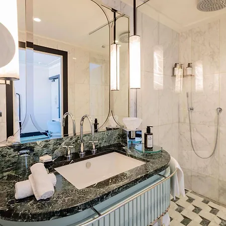 Mondrian 5* Cannes