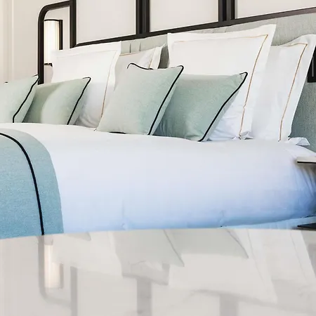 Mondrian Hotel 5*