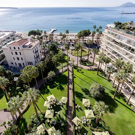 Mondrian Hotel 5*