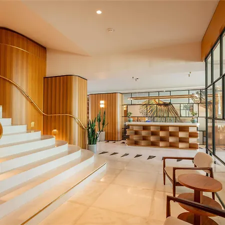 Mondrian Hotel 5*