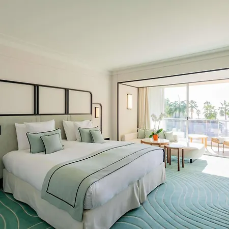 Mondrian Otel